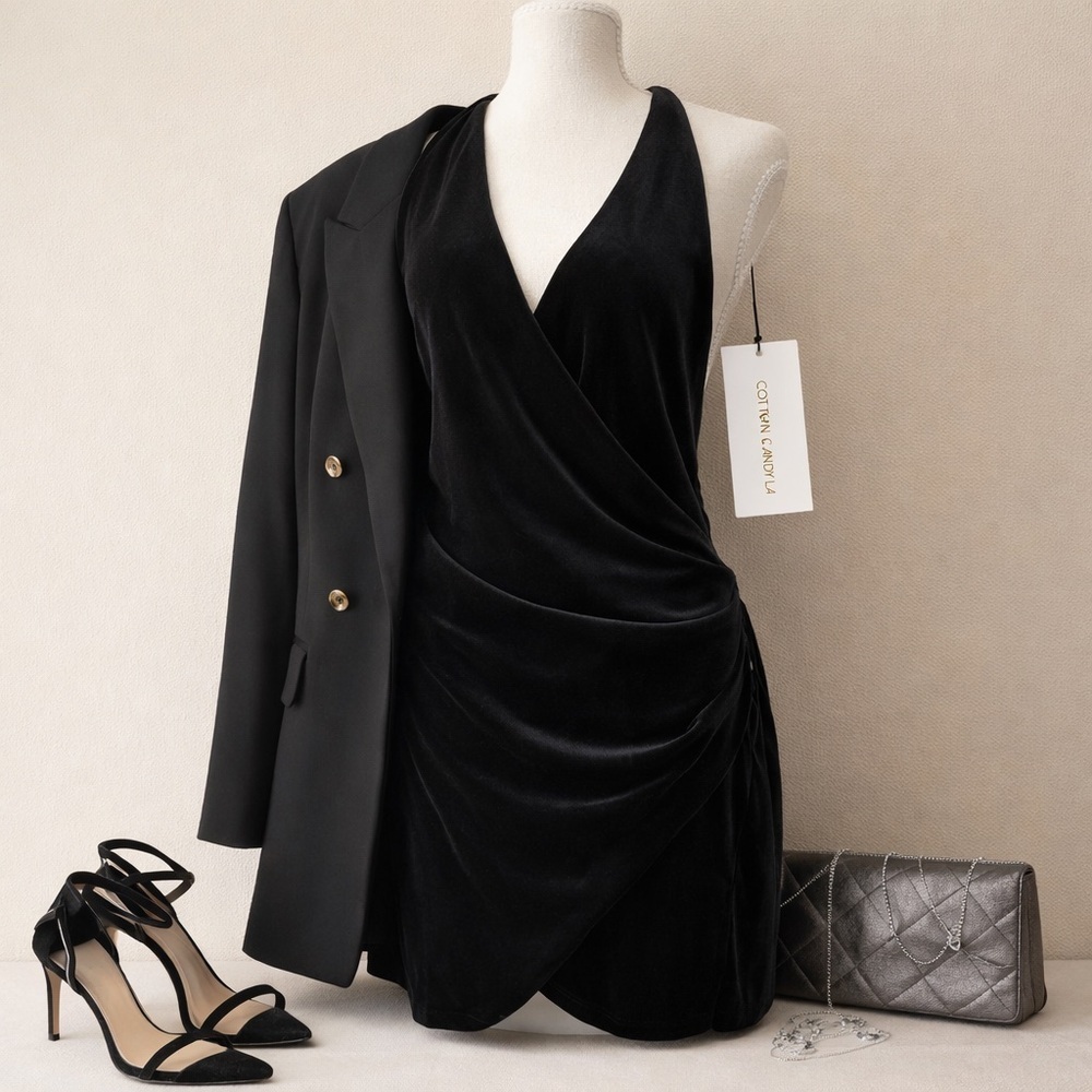 NWT Cotton Candy LA Black Velvet Mini Dress. Small